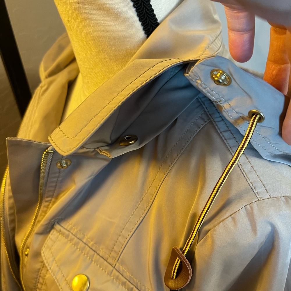 Very Classy Lightweight Talbots Jacket - image 5